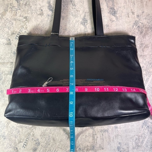Mandarina Duck Black Leather Tote/Shoulder bag - Picture 13 of 16